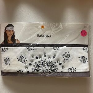 Amscan White and Black Bandana with Rhinestones